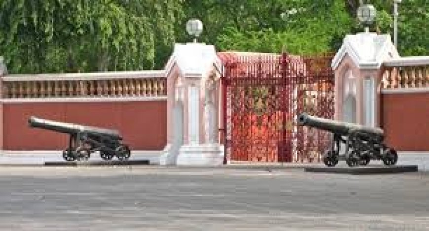 ‘राजभवन’ का नाम बदला अब ’जन भवन’  कहलायेगा